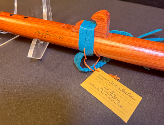 Cedar Eagle Flute in B Minor