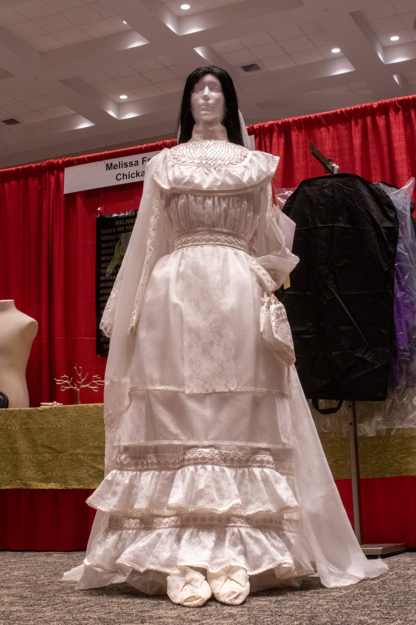 Clothing / Textiles / Weaving