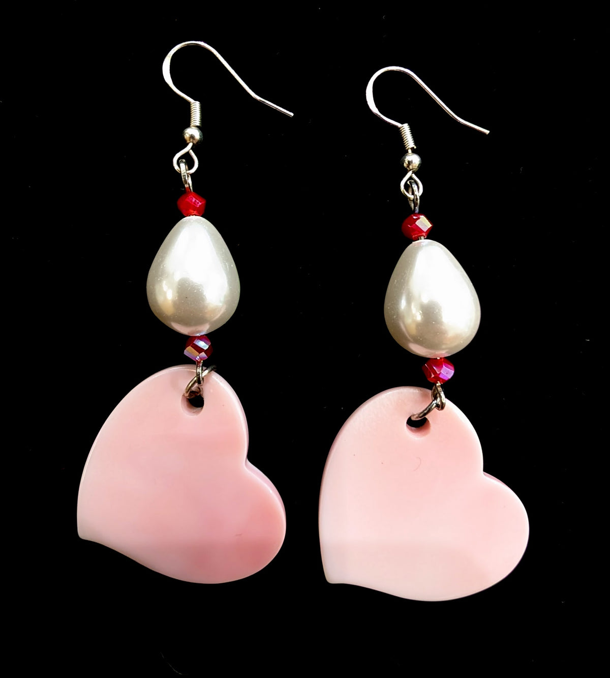 Queen Conch Heart & Pearl Drop Earrings