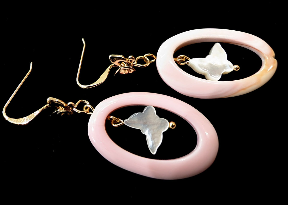 Queen Conch & Mother-of-Pearl Circle Earrings