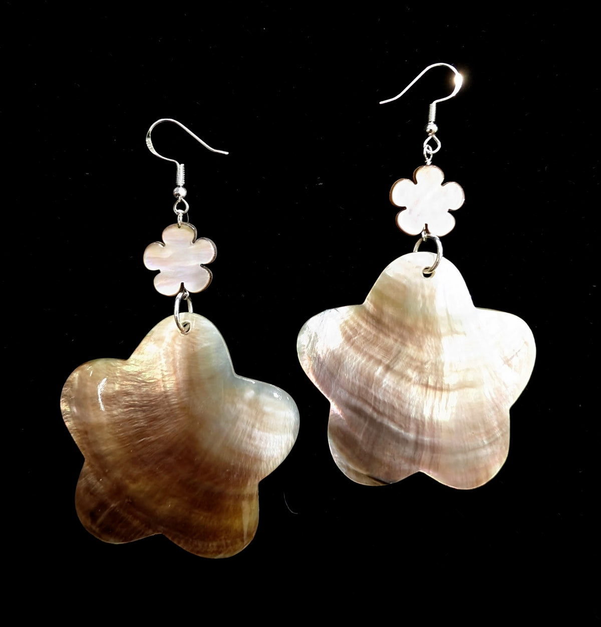 Black Lip Shell & Mother-of-Pearl Flower Earrings